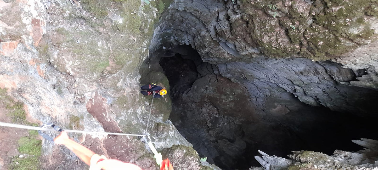 Cueva Vertical 4: Pitacoches
