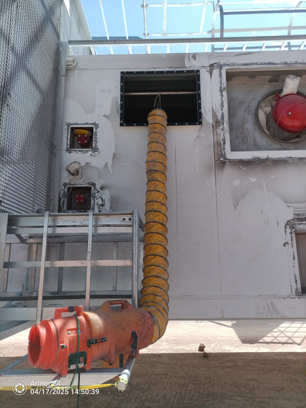 Limpieza en silos, tanques, pozos.